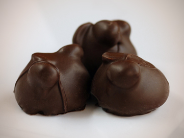 Dark Chocolate Peanut Cluster
