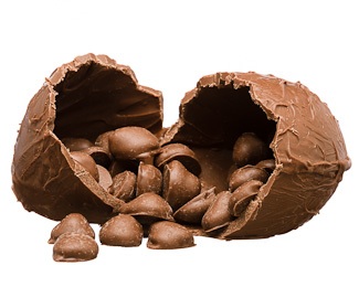 Mini Egg Filled with Chocolate Covered Peanuts